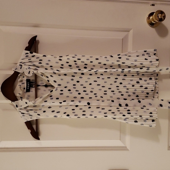 DKNY Shutter Pleat Polka Dot Tie Neck Top NWT - Picture 1 of 13